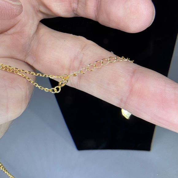 4-Carat Diamond Necklace - Picture 4 of 7